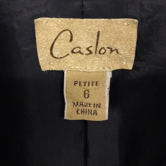 Simple classic jacket - Picture 3 of 3